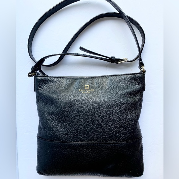 kate spade Handbags - Kate Spade Black Pebble Leather Crossbody Bag